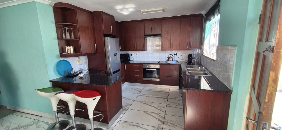 4 Bedroom Property for Sale in Parklands Western Cape